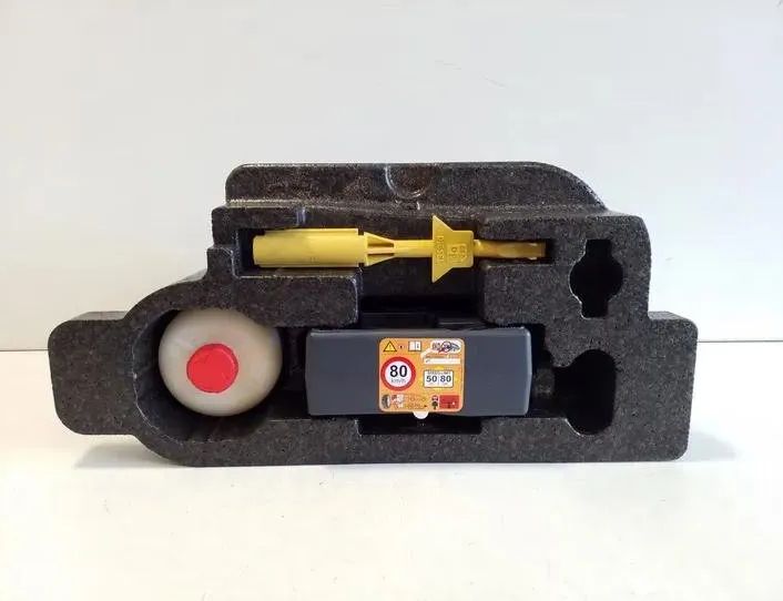 JAGUAR XE 1 generation (2014-2024) Other Interior Parts 9X2317B076AB,GX7319H323BE 26237160