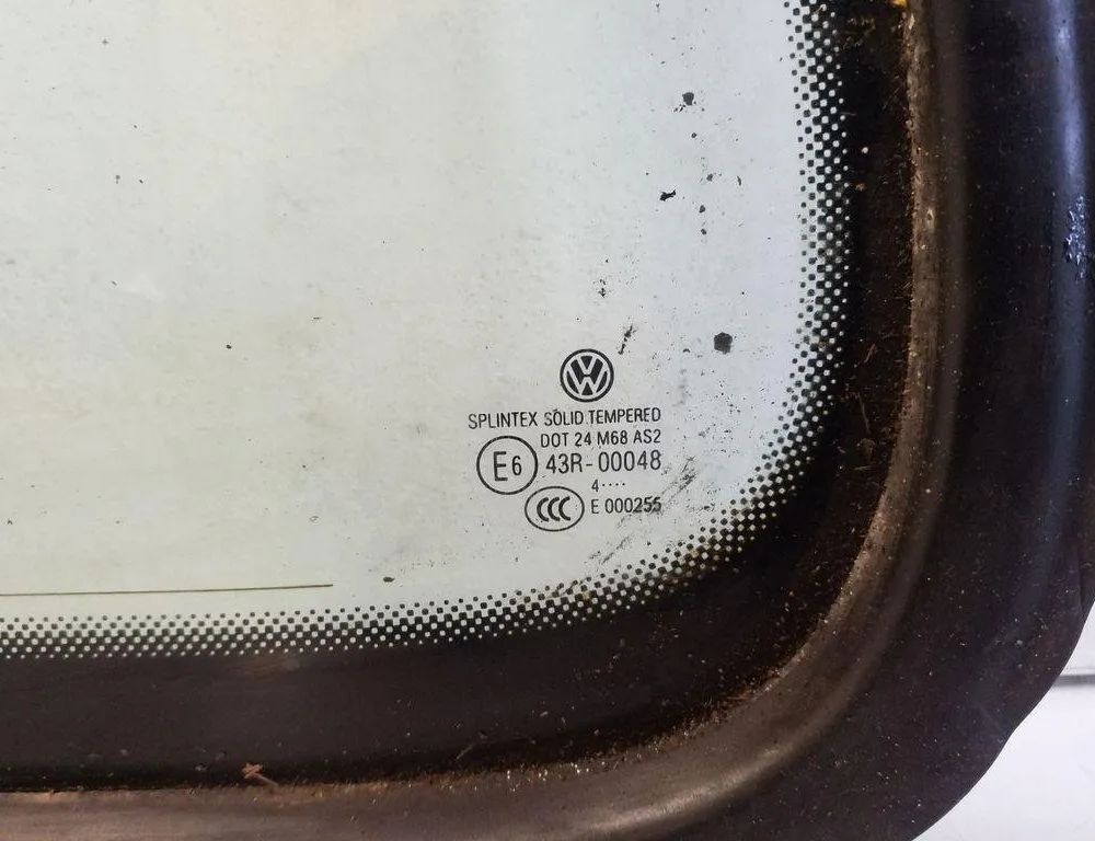 VOLKSWAGEN Touran 1 generation (2003-2015) Фортачка задняя правая E643R00048 32169303