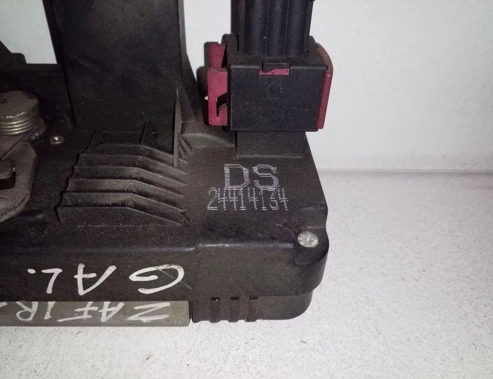 OPEL Zafira A (1999-2003) Aizmugurējo kreiso durvju slēdzene 24414134 32172998