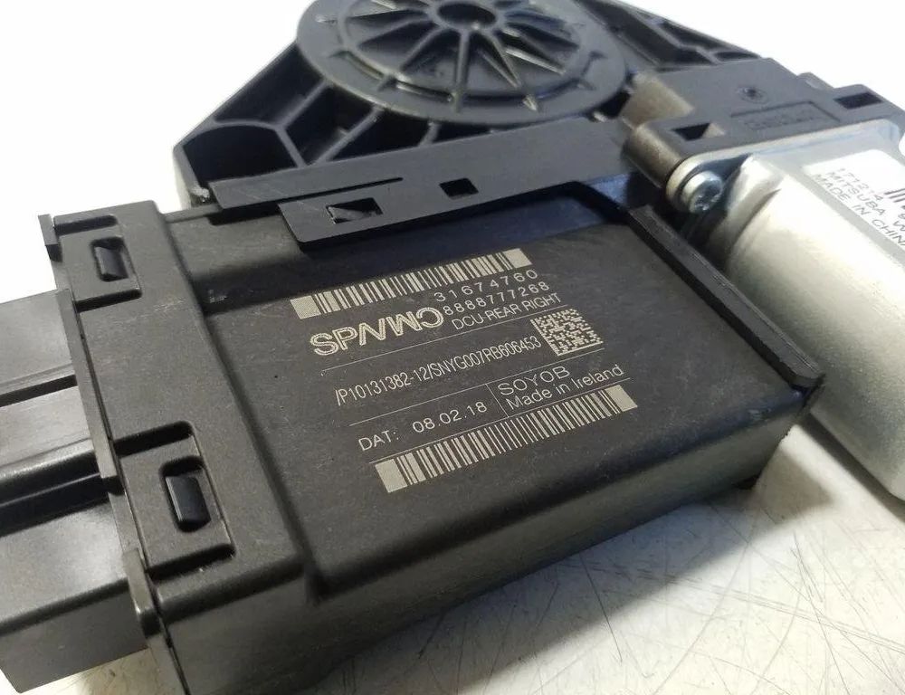 VOLVO XC60 2 generation (2017-2024) Rear Right Door Window Control Motor 31674760 32173781