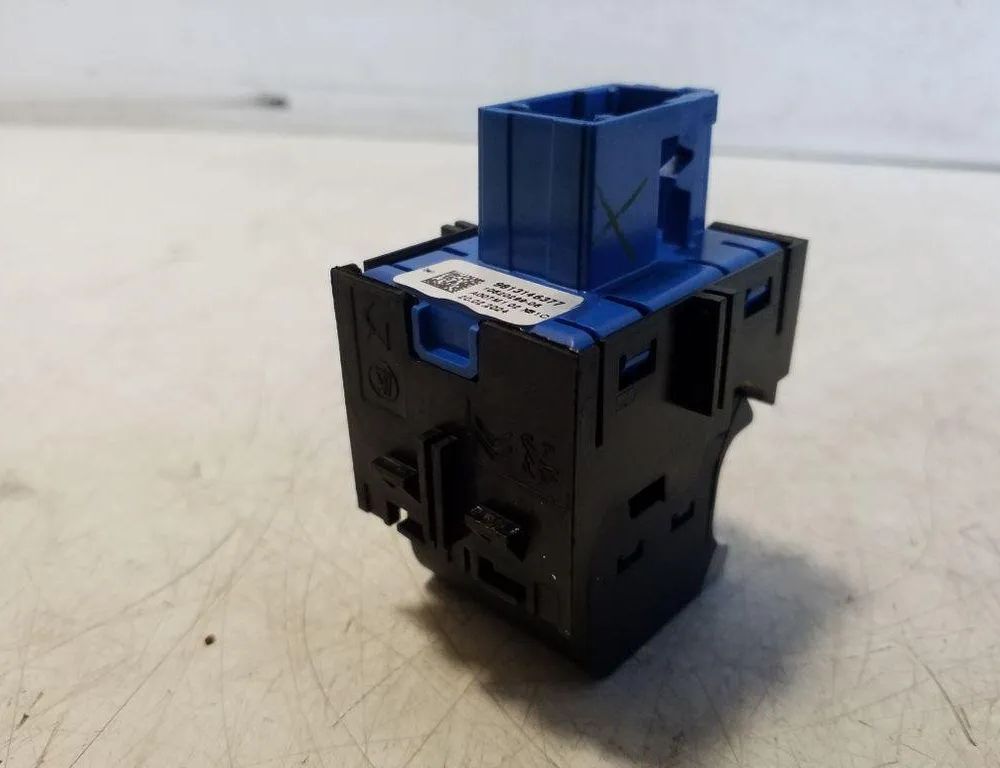 CITROËN C5 AirCross 1 generation (2017-2024) Кнопка ручного тормоза 9813146377 32181048