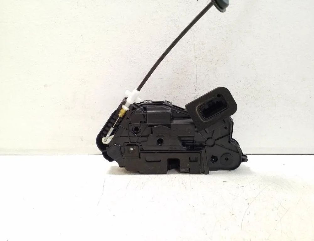 SKODA Octavia 3 generation (2013-2020) Замок двери передний правый 5TC837016B 32183344