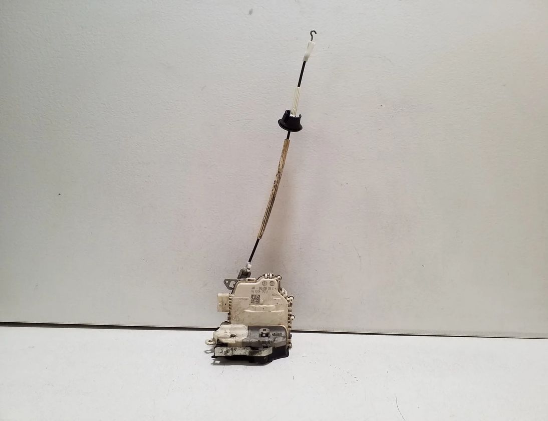 AUDI Q5 8R (2008-2017) Aizmugurējo kreiso durvju slēdzene 8K0839015C 32959075