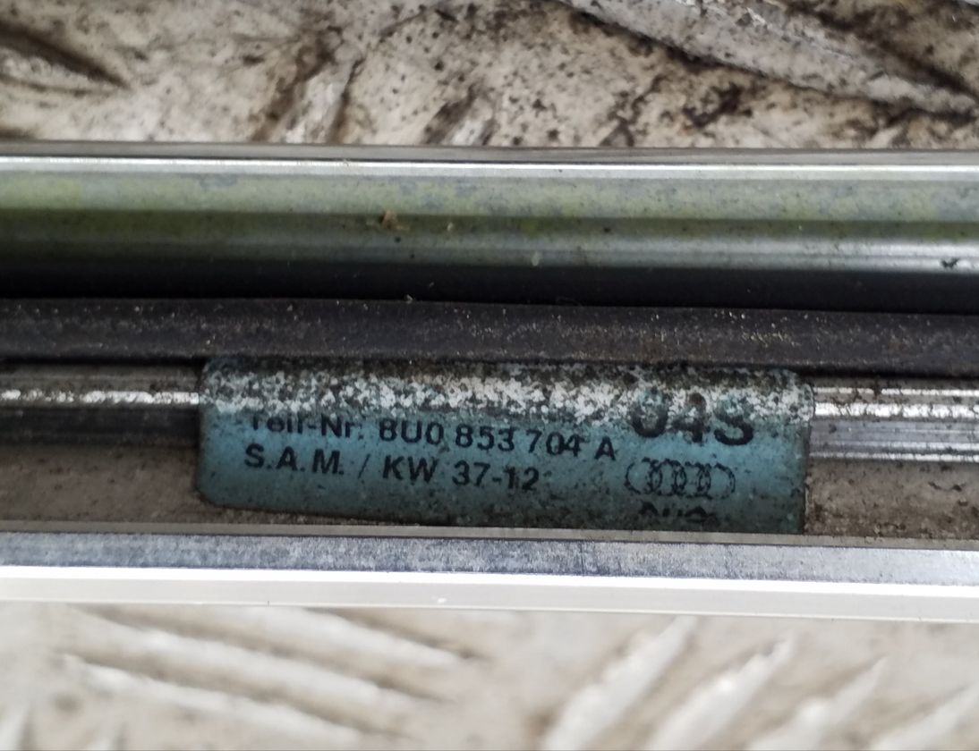 AUDI Q3 8U (2011-2020) Right Side Roof Strip Trim 8U0853704A 33105703