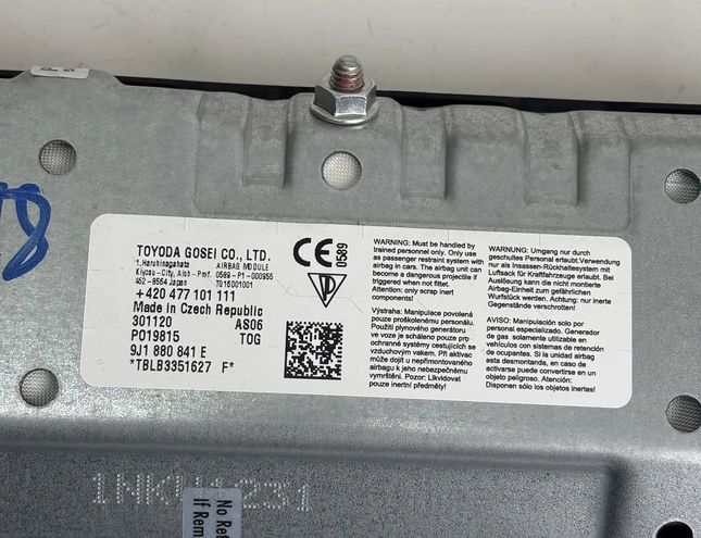 AUDI e-tron GT 1 generation (2020-2024) Ceļu drošības spilvens 9J1880841E 30643961