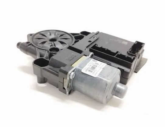 VOLKSWAGEN Passat Variant 1 generation (2010-2024) Priekšējo labo durvju logu pacelšanas motorīts 3C1837462L,3C0959702,983907505 22632762