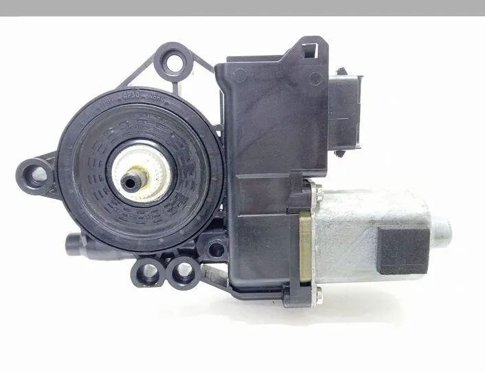 HYUNDAI i40 VF (1 generation) (2011-2020) Priekšējo labo durvju logu pacelšanas motorīts 824603Z010,1137328925 22686364