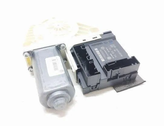 VOLKSWAGEN Passat Variant 1 generation (2010-2024) Маторчик стеклоподъемника передней правой двери 1K0959702P,1K0959792L,980852113 22703275