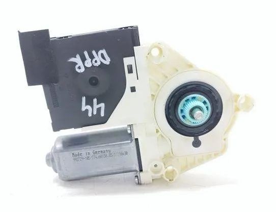 VOLKSWAGEN Passat Variant 1 generation (2010-2024) Маторчик стеклоподъемника передней правой двери 1K0959702P,1K0959792L,980852113 22703275