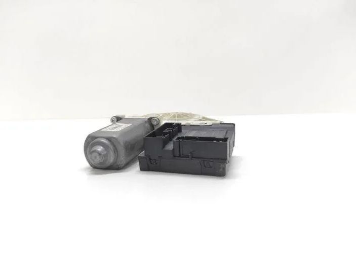 VOLKSWAGEN Passat Variant 1 generation (2010-2024) Priekšējo kreiso durvju logu pacēlāja motorīts 1K0959792G,F005S00204 23031069