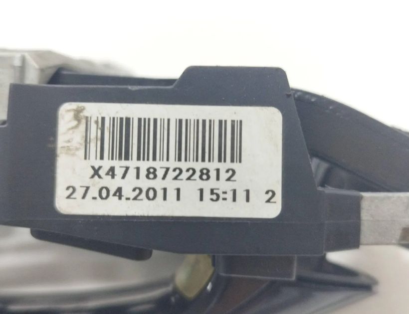 BMW 5 Series F10/F11 (2009-2017) Aizmugurējo labo durvju ārējais rokturis X4718722812 27814701