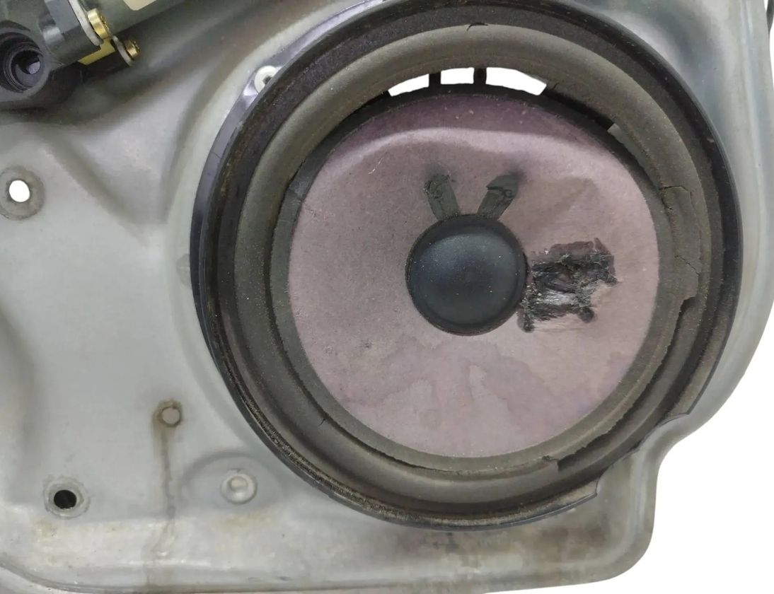 VOLKSWAGEN Passat B5 (1996-2005) Priekšējo kreiso durvju logu pacēlājs 3B4837751GD 28095655