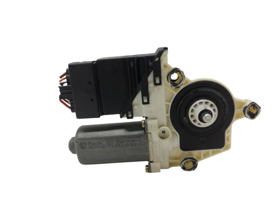 VOLKSWAGEN Bora 1 generation (1998-2005) Моторчик стеклоподъемника задней левой двери 1J4959811C 28524971