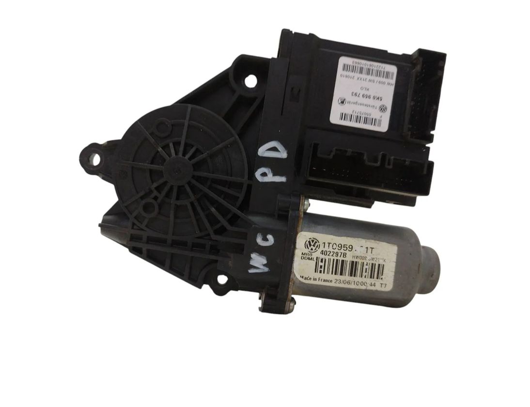 VOLKSWAGEN Caddy 3 generation (2004-2015) Маторчик стеклоподъемника передней левой двери 5K0959793 28641690