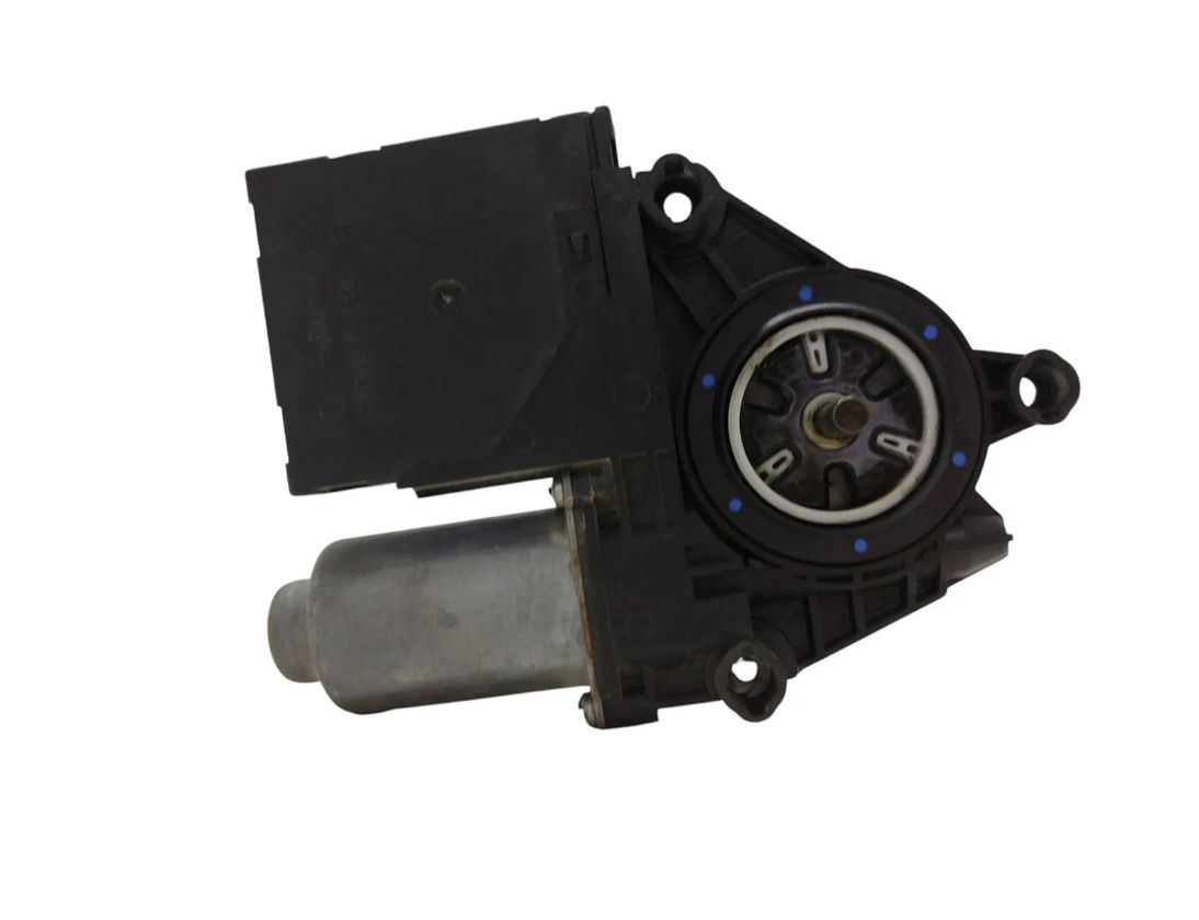 VOLKSWAGEN Caddy 3 generation (2004-2015) Маторчик стеклоподъемника передней левой двери 5K0959793 28641690