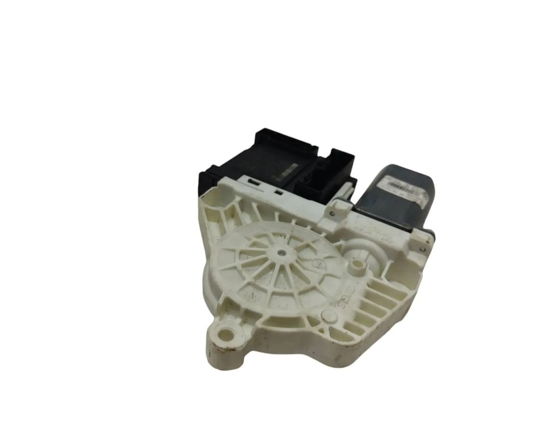 VOLKSWAGEN Passat B5 (1996-2005) Маторчик стеклоподъемника передней левой двери 3C8837462J 29128559