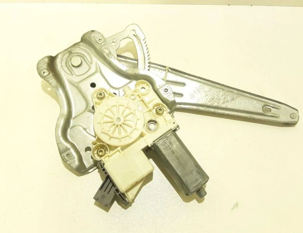 TOYOTA Avensis 2 generation (2002-2009) Rear Right Door Window Regulator 0130822031 31553239