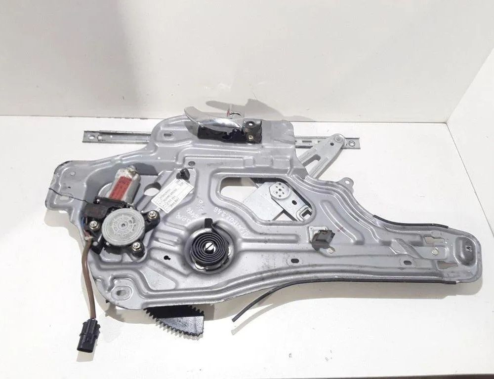 HYUNDAI Santa Fe SM (2000-2013) Front Right Door Window Regulator 8248026050 31564021