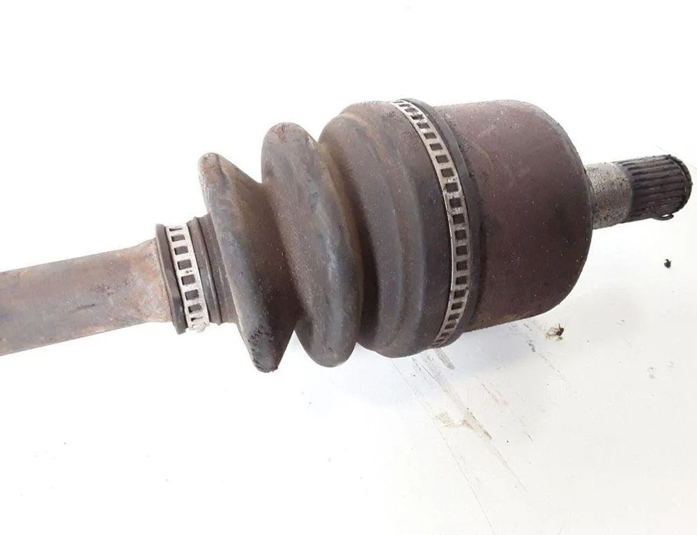 HYUNDAI Trajet 1 generation (2000-2007) Front Left Driveshaft 31586003