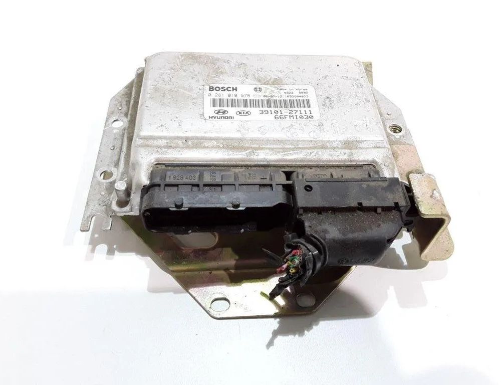 HYUNDAI Trajet 1 generation (2000-2007) Engine Control Unit ECU 3910127111 31586088