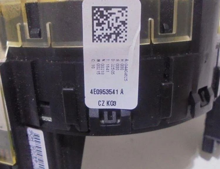 AUDI A6 C5/4B (1997-2004) Steering Wheel Slip Ring Squib 4E0953541A 31856224