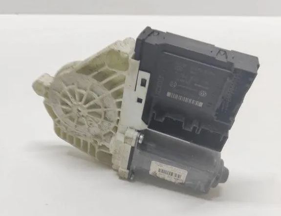 VOLKSWAGEN Passat B6 (2005-2010) Маторчик стеклоподъемника передней левой двери F005S00296 31951656