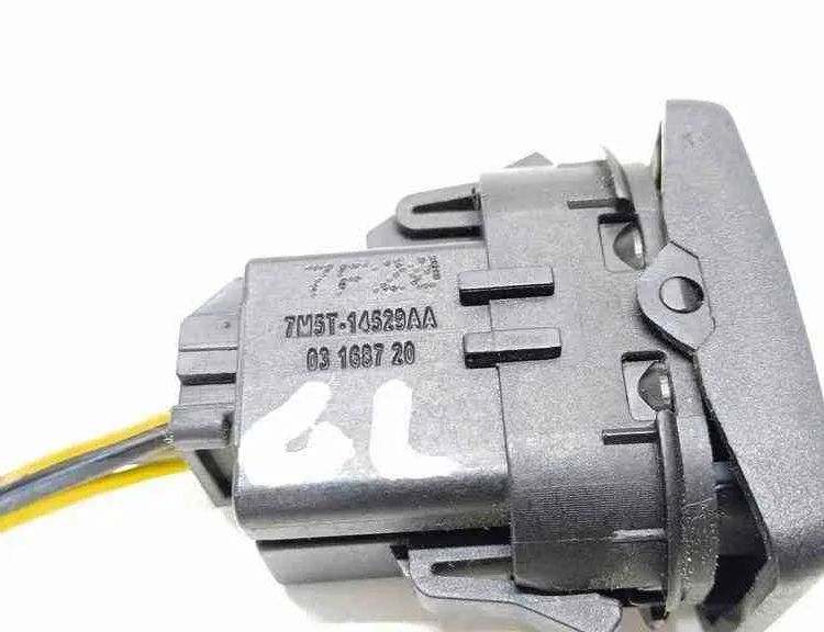 FORD C-Max 1 generation (2003-2010) Rear Right Door Window Control Switch 7M5T14529AA 32591232