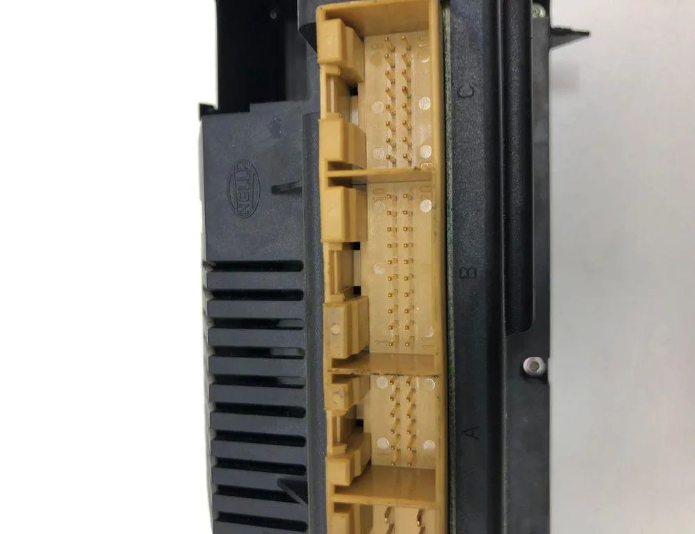 AUDI A6 C5/4B (1997-2004) Other Control Units 4B0820043F 32818420