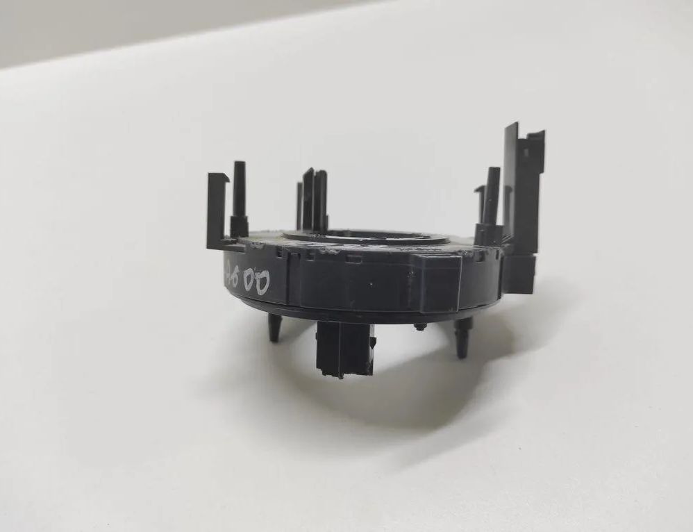 AUDI A6 C5/4B (1997-2004) Шлейф руля JUN1997J1 32820664