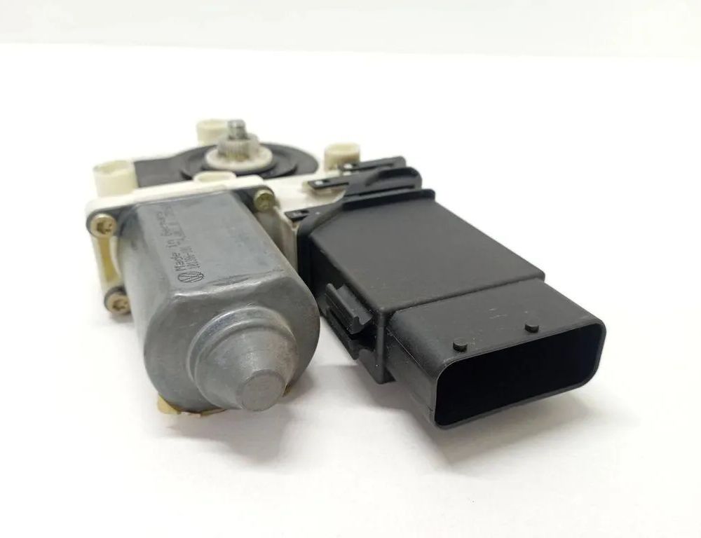 VOLKSWAGEN Golf 4 generation (1997-2006) Front Left Door Window Regulator Motor 1J1959802D 32863819