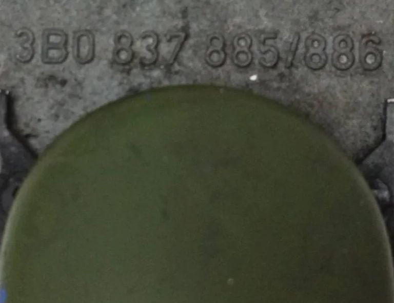 VOLKSWAGEN Golf 4 generation (1997-2006) Rear Left Door Exterior Handle 3B0837885 33034631