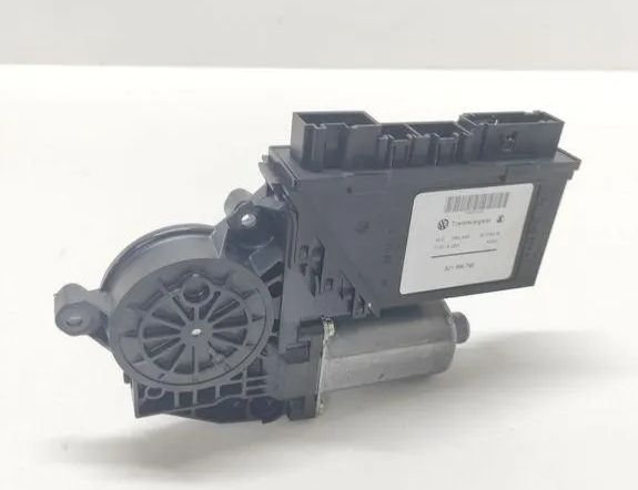 VOLKSWAGEN Touareg 1 generation (2002-2010) Front Left Door Window Regulator Motor 3D1959792 33053565