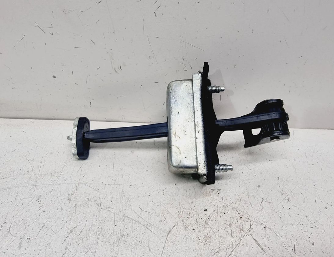 FORD C-Max 1 generation (2003-2010) Ограничитель задней правой двери 1641573 30218393