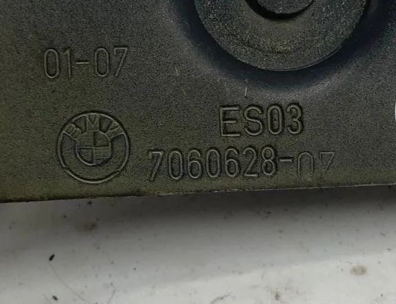 BMW 3 Series E90/E91/E92/E93 (2004-2013) Right Side Bootlid Hinge ES03,7060628 30345831