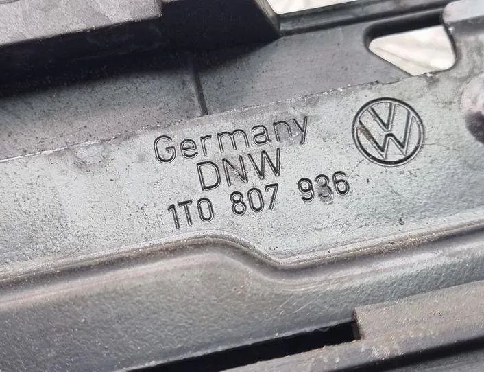 VOLKSWAGEN Touran 1 generation (2003-2015) Держатель бампера передний правый 1T0807050,1T0807936 24170065