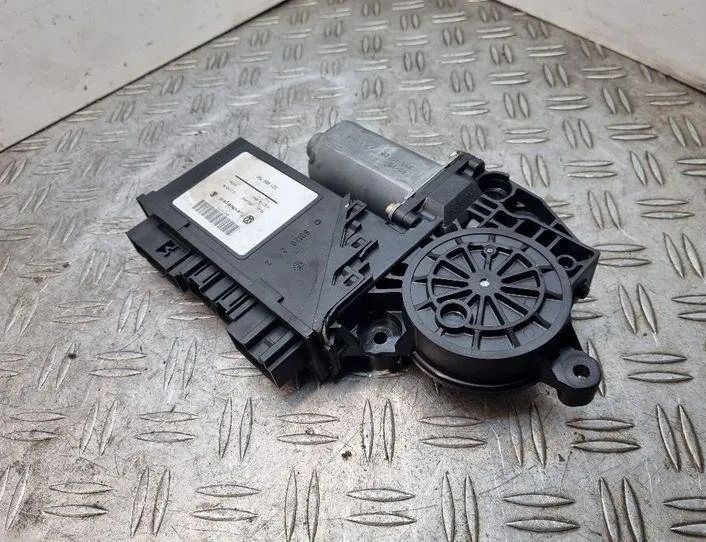 VOLKSWAGEN Touareg 1 generation (2002-2010) Front Right Door Window Control Motor 3C1959792,7L6959702,0130821765 24179782