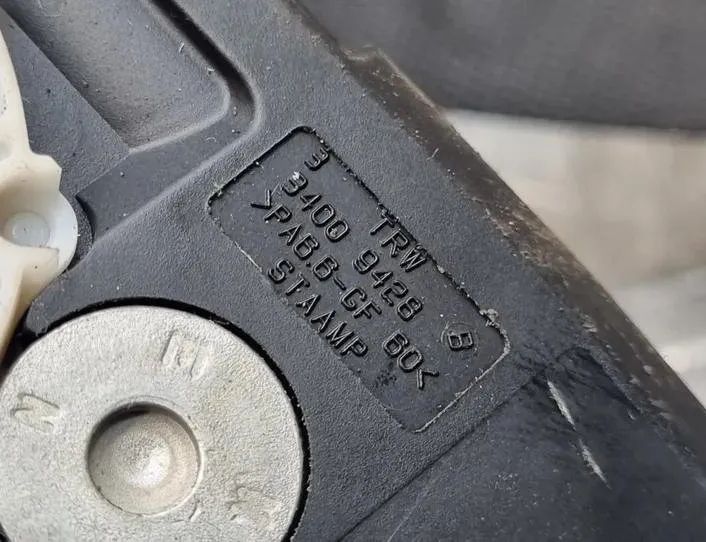 MERCEDES-BENZ C-Class W204/S204/C204 (2004-2015) Rear Left Seatbelt A2048608185,33060586D,BAMPT10597 24187687