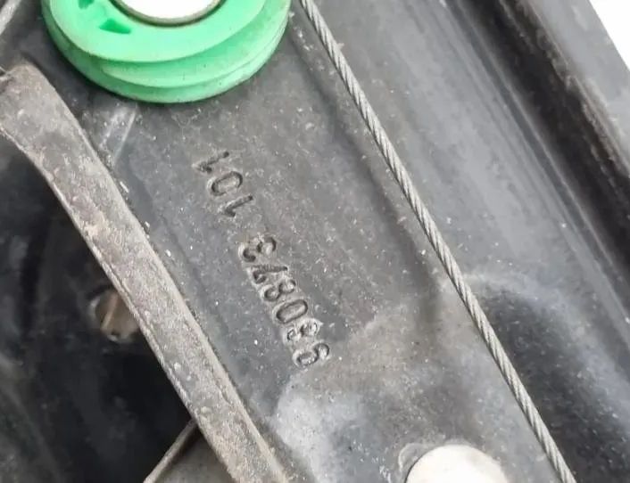 VOLKSWAGEN Passat Variant 1 generation (2010-2024) Стеклоподъемник задней левой двери 3C1837755F,981219107,980873101 24188135