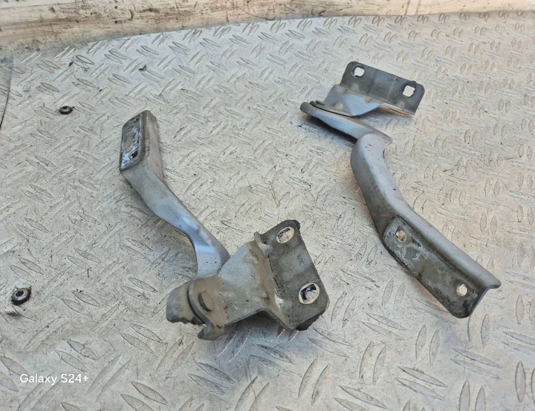 NISSAN Qashqai 1 generation (2007-2014) Front Left Bonnet Hinge JDL,ES03,JDR 26855054