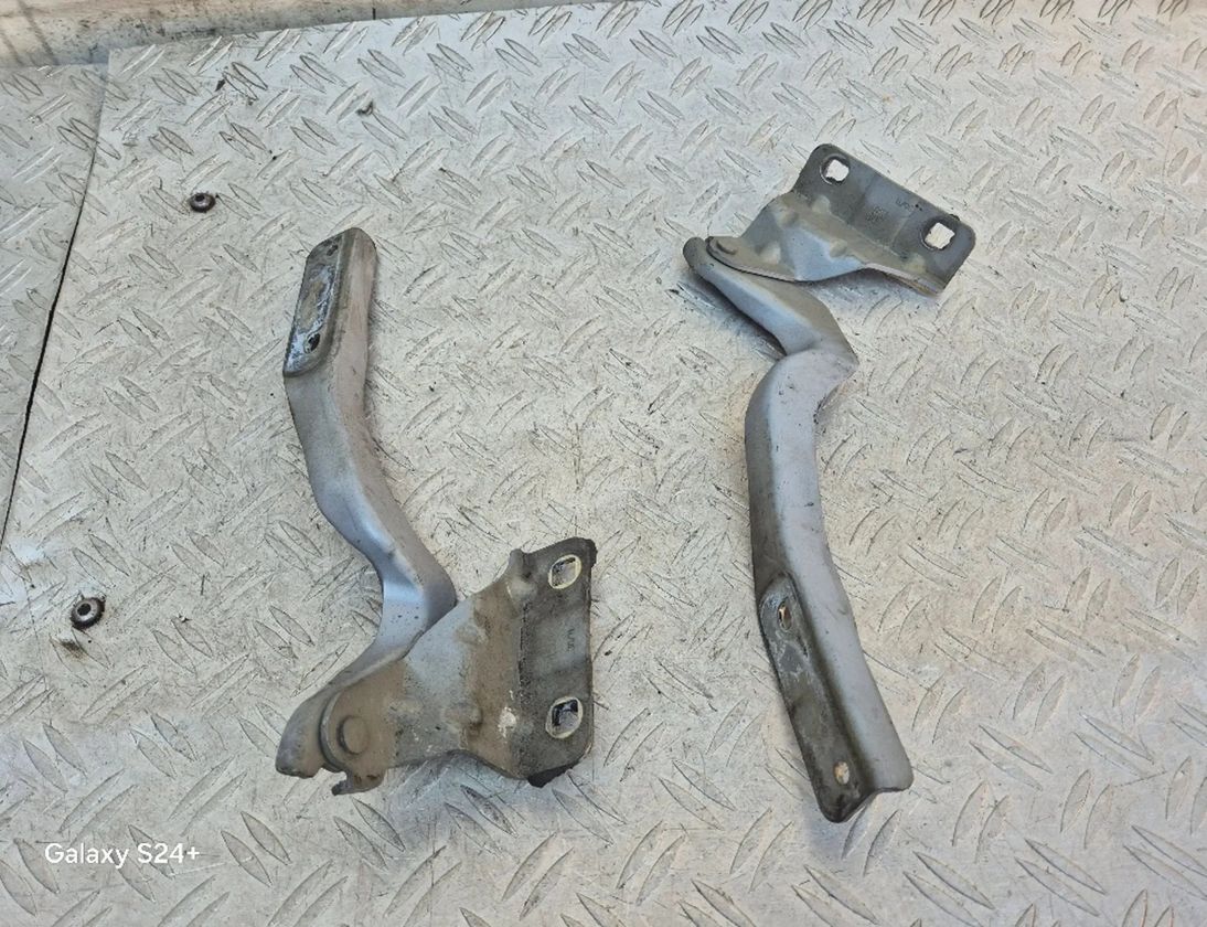 NISSAN Qashqai 1 generation (2007-2014) Front Left Bonnet Hinge JDL,ES03,JDR 26855054