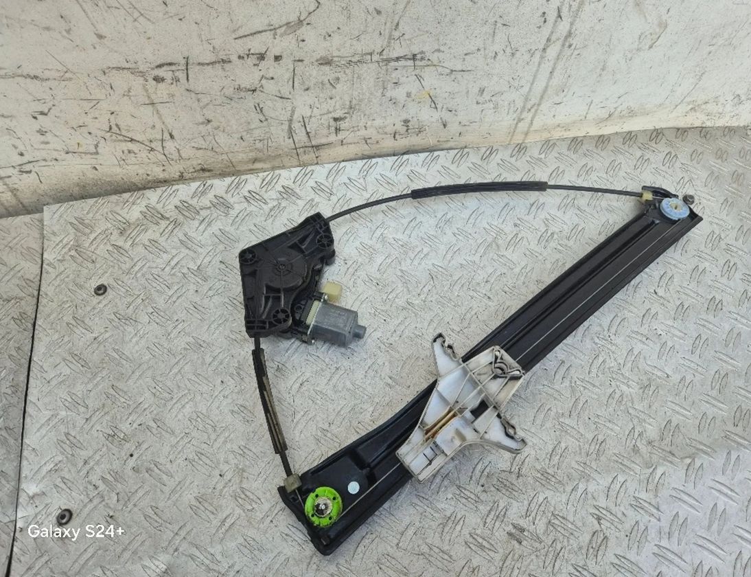 VOLKSWAGEN Touran 3 generation (2015-2023) Rear Right Door Window Regulator 5TA839462B,5TA839462B,5Q0959802A 27269209