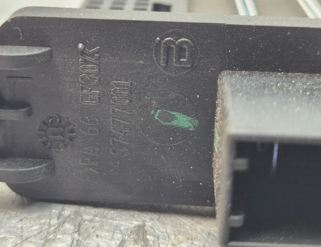 PEUGEOT 5008 1 generation (2009-2016) Электрический радиатор печки салона T2392001,S7477001 27435220