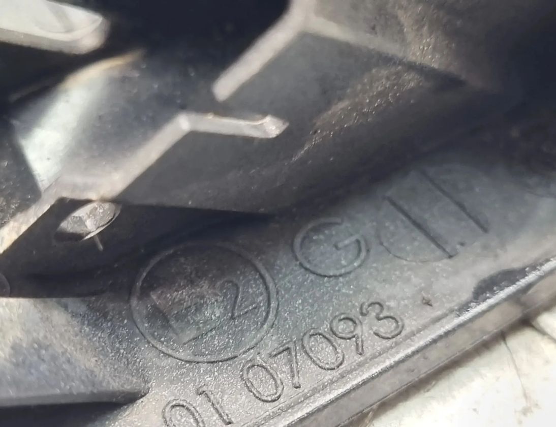 CITROËN C5 2 generation (2008-2017) Kreisās puses lukturu mazgātāja vāciņš 9681158580 27696956