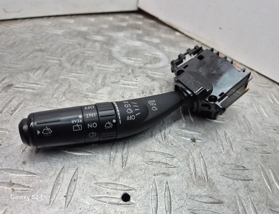 SUBARU Forester SH (2007-2013) Управление стеклоочистителями 17A164 28096429