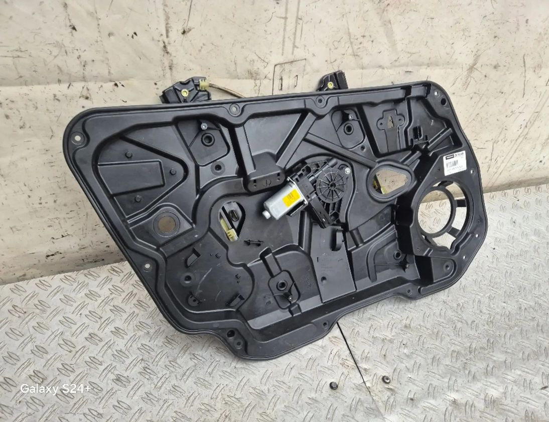 VOLVO V60 1 generation (2010-2020) Стеклоподъемник передней левой двери 30784310,921169104,966268103 28263273