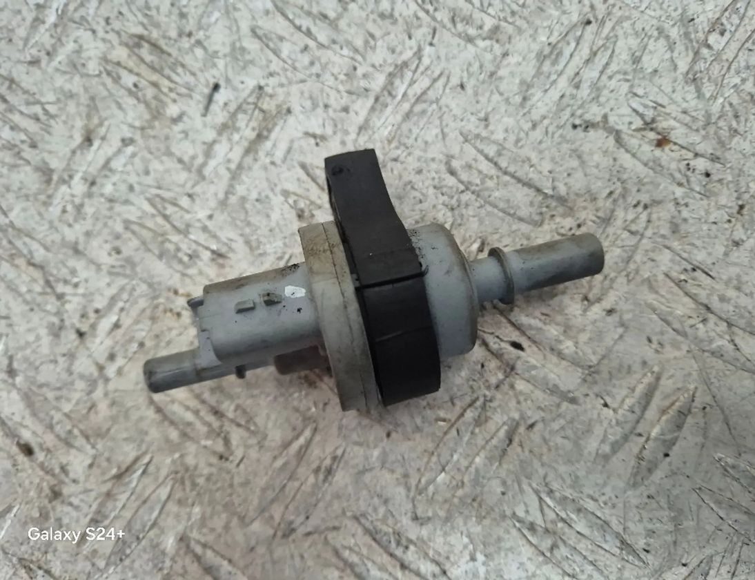 PEUGEOT 2008 2 generation (2019-2023) Электромагнитный клапан 9802009480 28437222