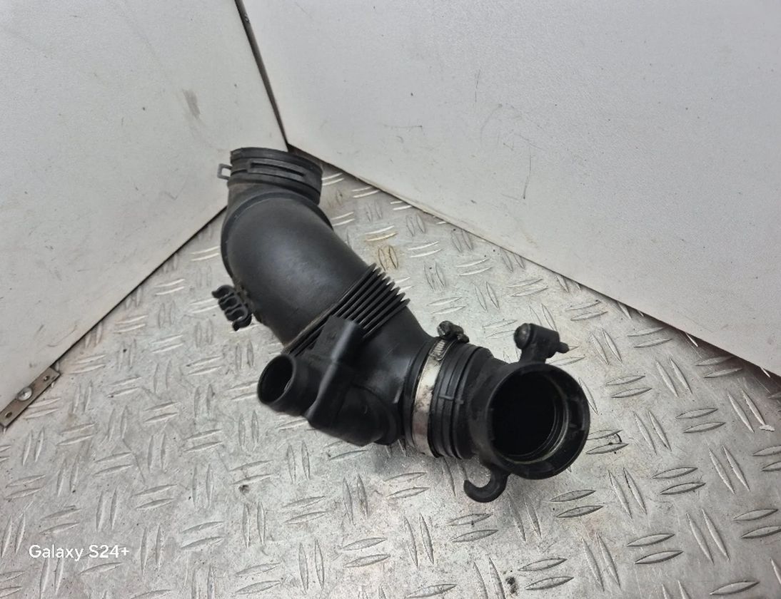 VOLKSWAGEN Caddy 3 generation (2004-2015) Gaisa ieplūdes caurule 3C0129654AG,3C0129635 28450552