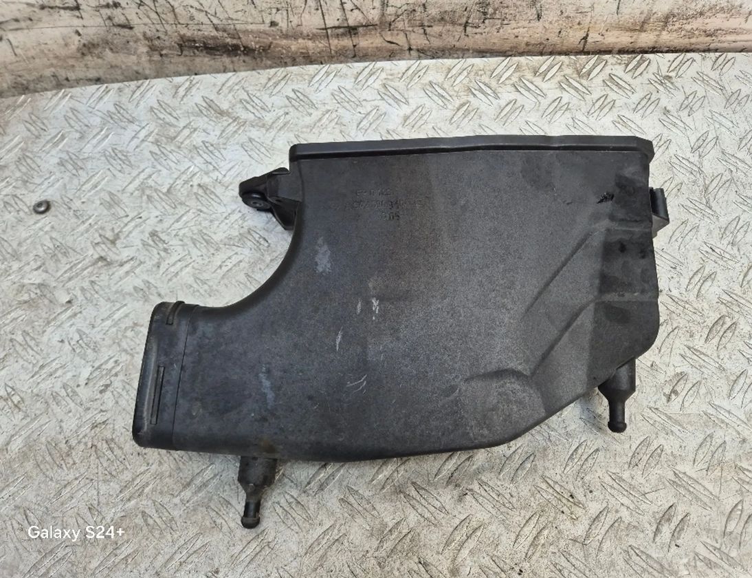 MERCEDES-BENZ C-Class W204/S204/C204 (2004-2015) Air Filter Box A6420903101 30487395