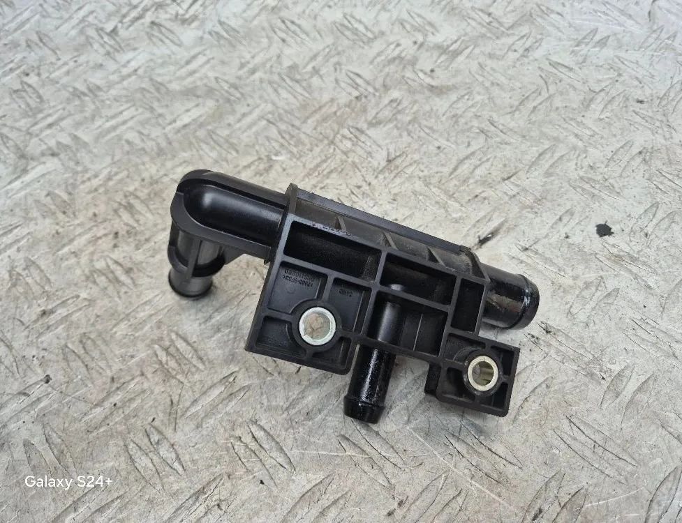 MAZDA 3 BM (2013-2019) Фланец системы охлаждения SH0115290 31514975