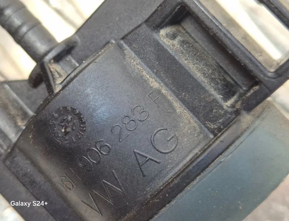 VOLKSWAGEN Variant VII TDI (2014-2024) Vacuum Valve 06H906283F 31991562